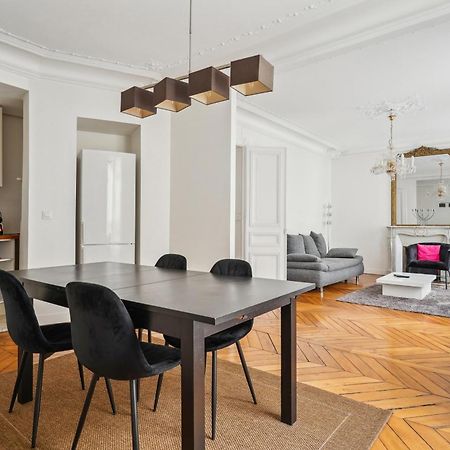 Luxury Apartment La Tour Paris Exterior photo